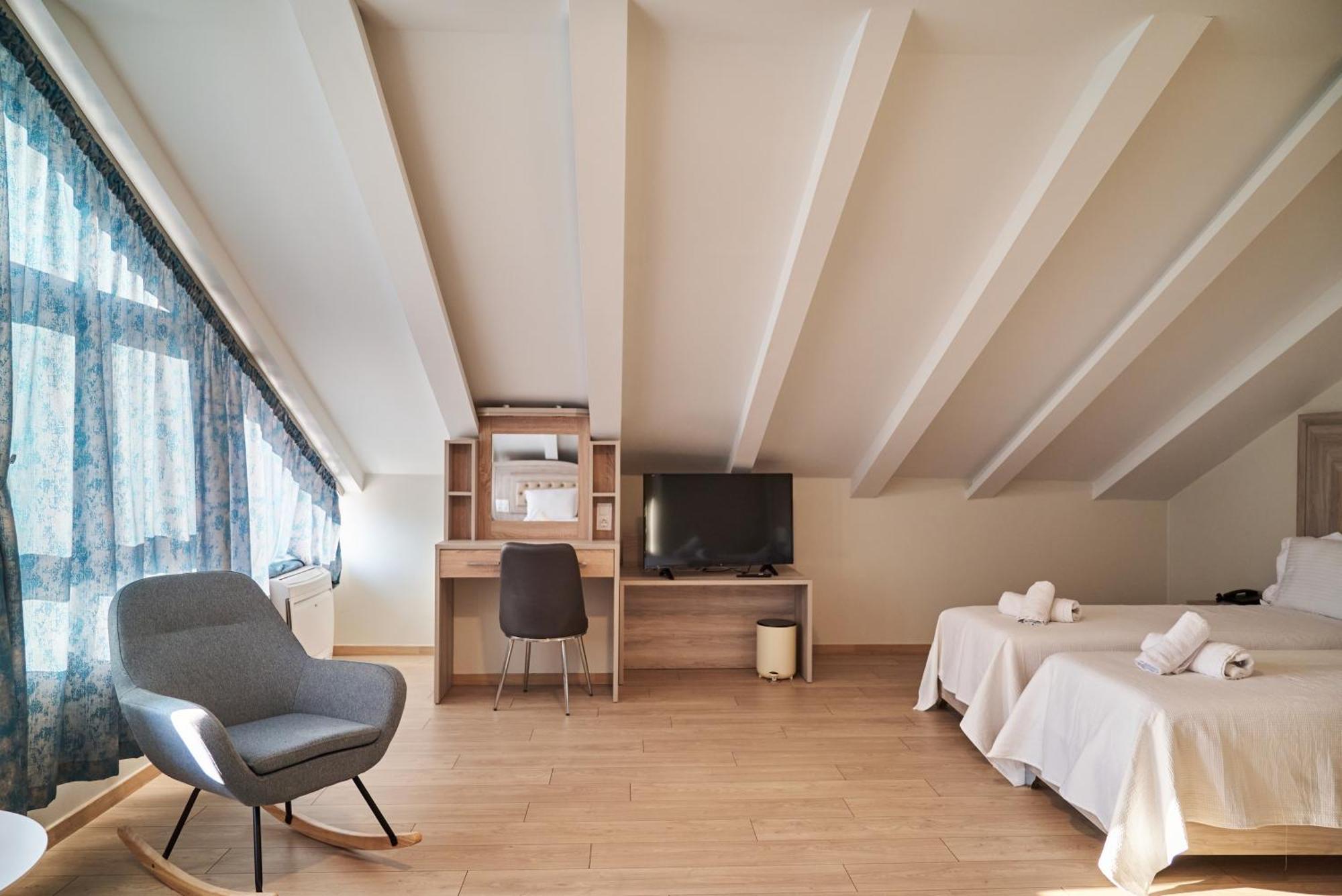 Famissi Sofita 7 Aparthotel Kalampáka Ngoại thất bức ảnh