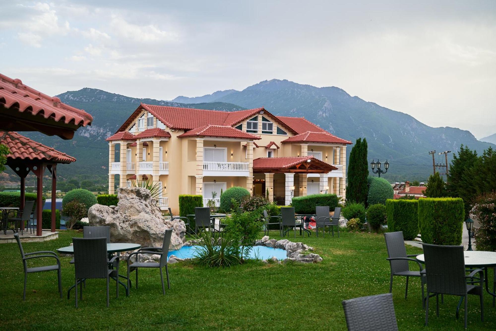 Famissi Sofita 7 Aparthotel Kalampáka Ngoại thất bức ảnh