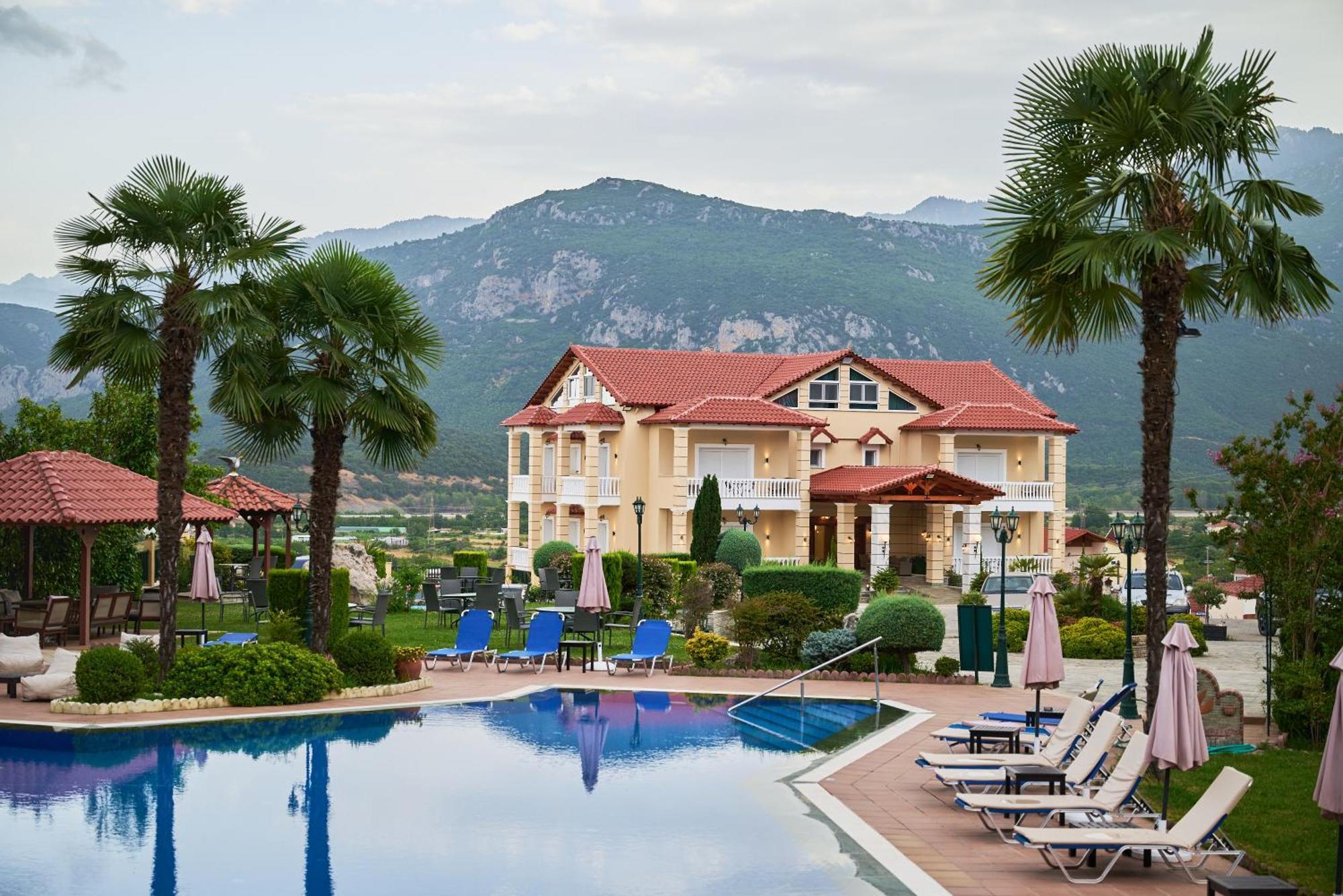 Famissi Sofita 7 Aparthotel Kalampáka Ngoại thất bức ảnh
