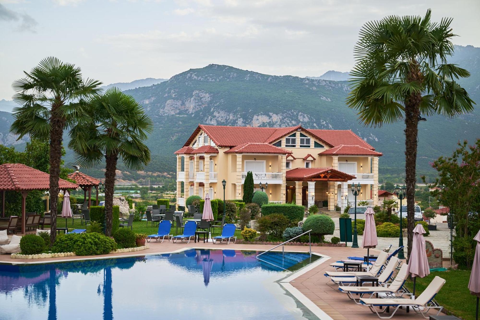 Famissi Sofita 7 Aparthotel Kalampáka Ngoại thất bức ảnh